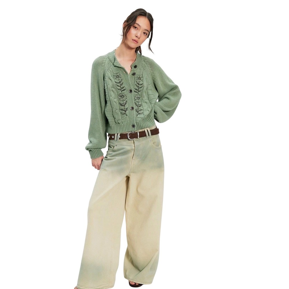 Free People On the Edge Green Cardigan Sweater w/ Floral Embroidery Large NWT - Picture 4 of 4